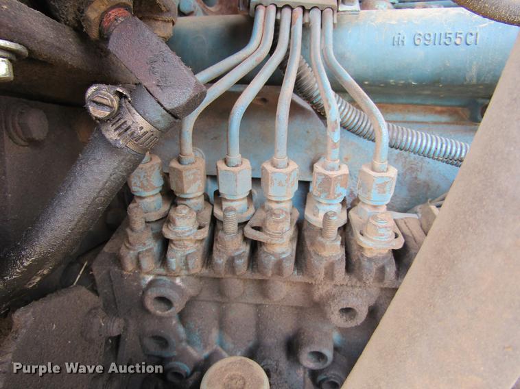 image for item DE6735 2003 Stinger 2400M bale stacker