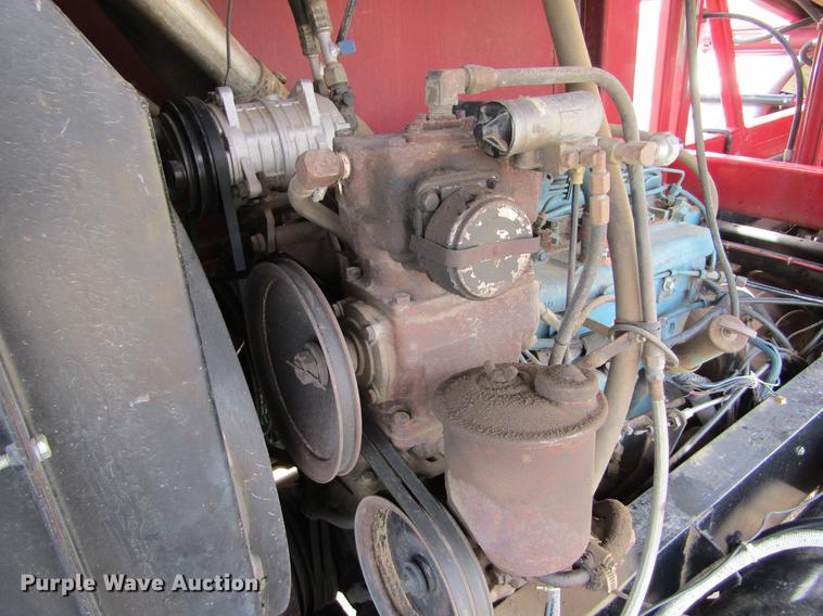 image for item DE6735 2003 Stinger 2400M bale stacker