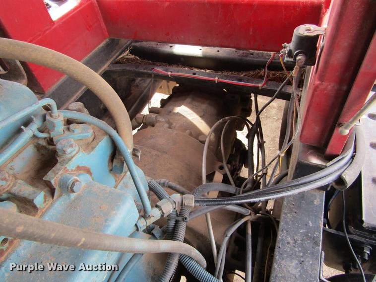 image for item DE6735 2003 Stinger 2400M bale stacker