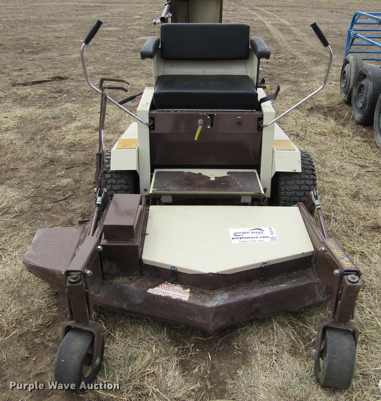 image for item DE6739 Grasshopper 1212 lawn mower
