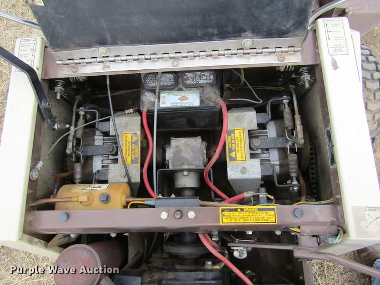 image for item DE6739 Grasshopper 1212 lawn mower