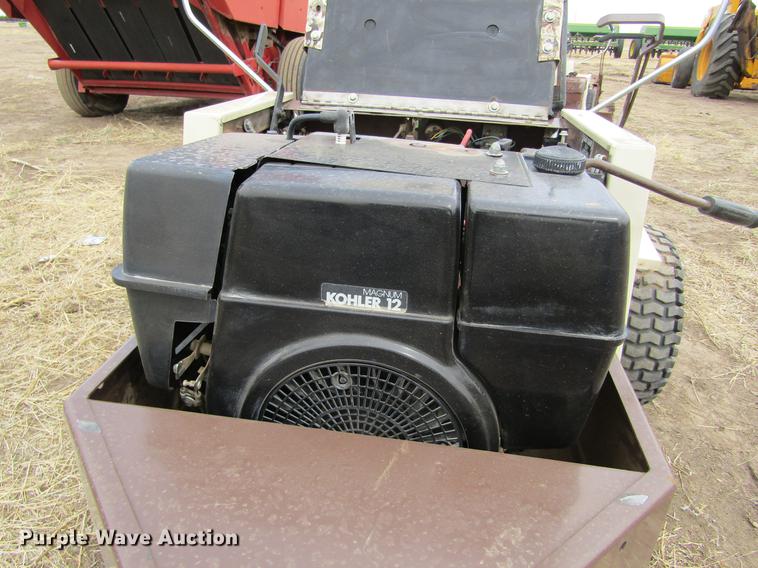 image for item DE6739 Grasshopper 1212 lawn mower