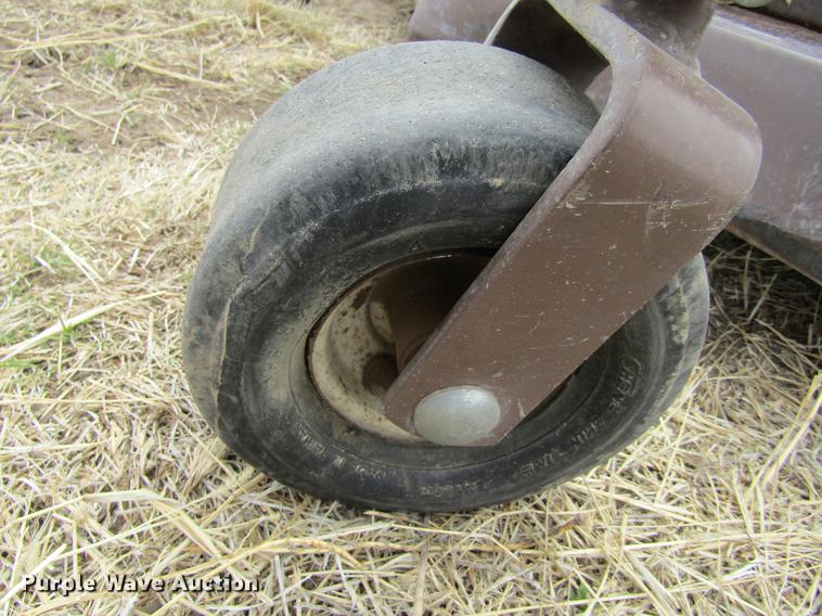 image for item DE6739 Grasshopper 1212 lawn mower
