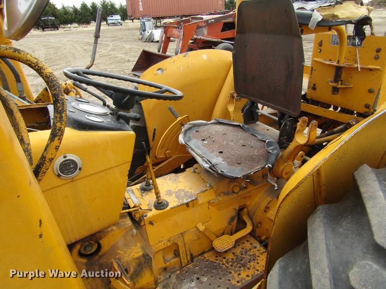 image for item DE6742 John Deere 9250 backhoe