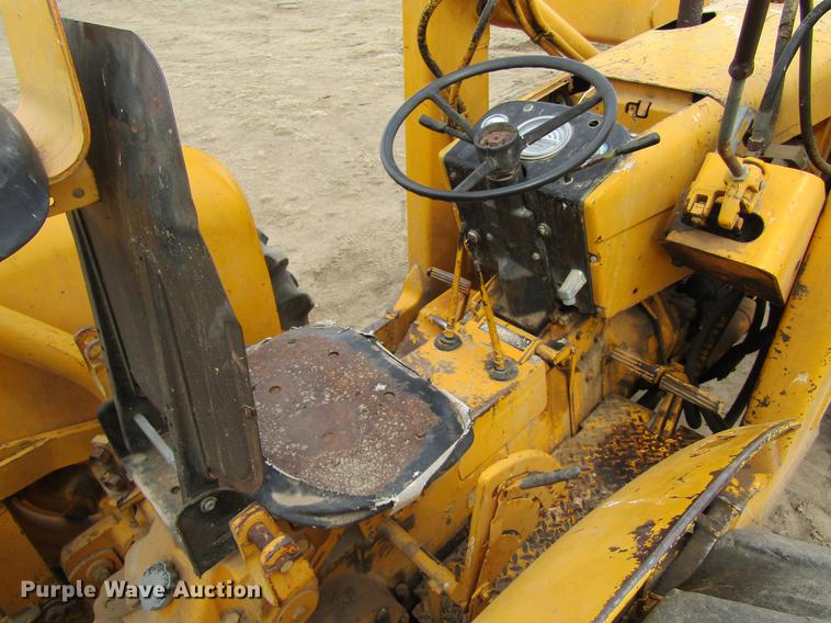 image for item DE6742 John Deere 9250 backhoe