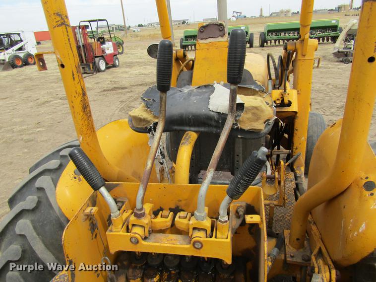 image for item DE6742 John Deere 9250 backhoe