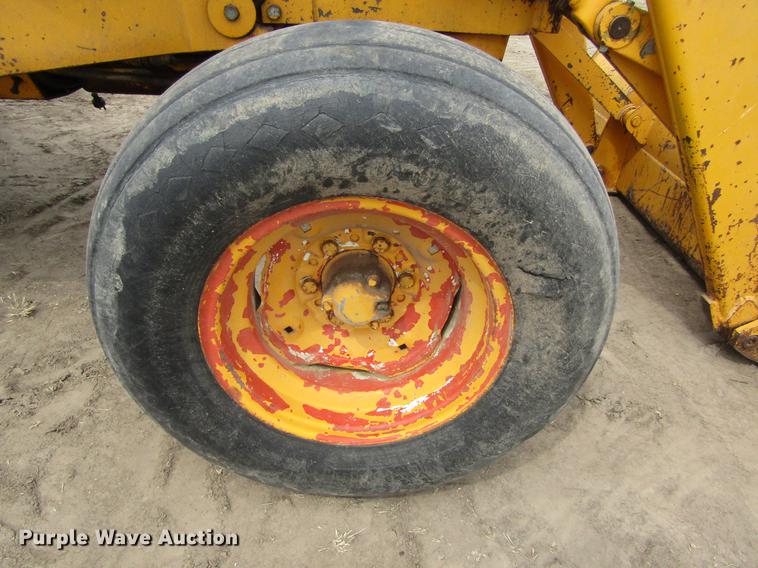 image for item DE6742 John Deere 9250 backhoe