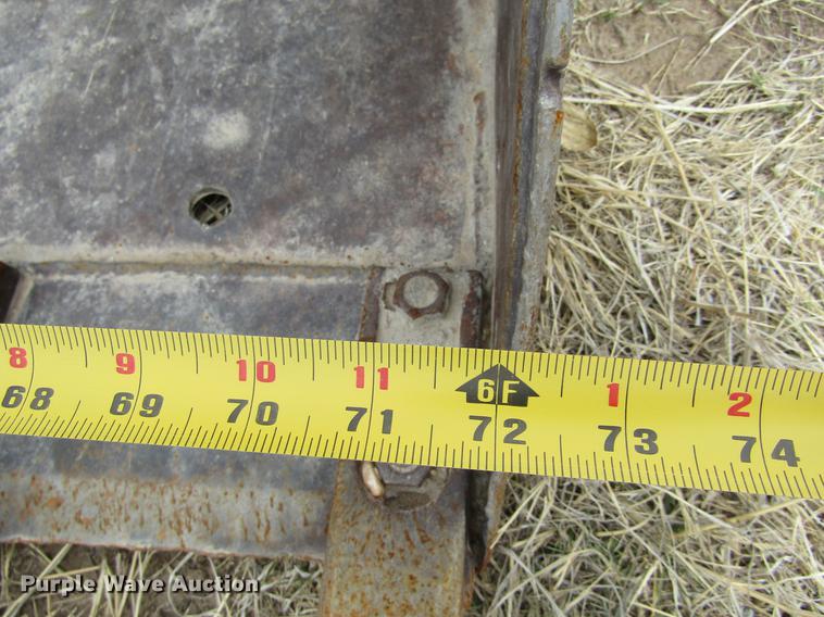 image for item DE6756 1987 Bobcat 843 skid steer