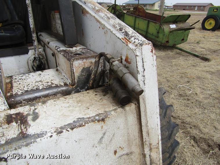 image for item DE6756 1987 Bobcat 843 skid steer