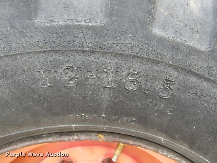 image for item DE6756 1987 Bobcat 843 skid steer