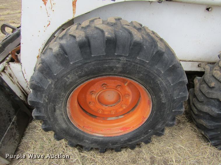 image for item DE6756 1987 Bobcat 843 skid steer