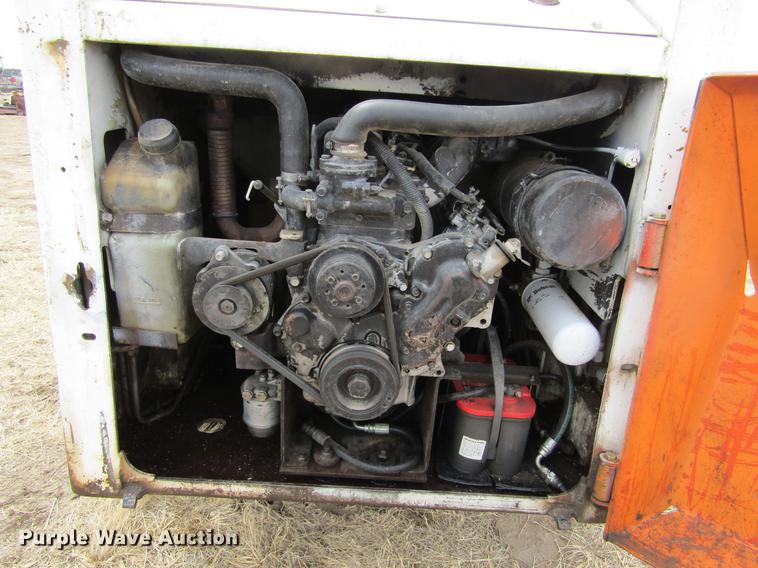 image for item DE6756 1987 Bobcat 843 skid steer