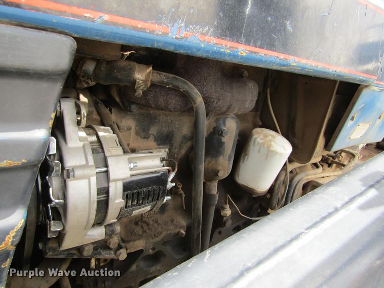 image for item DE6759 Long 2360 tractor