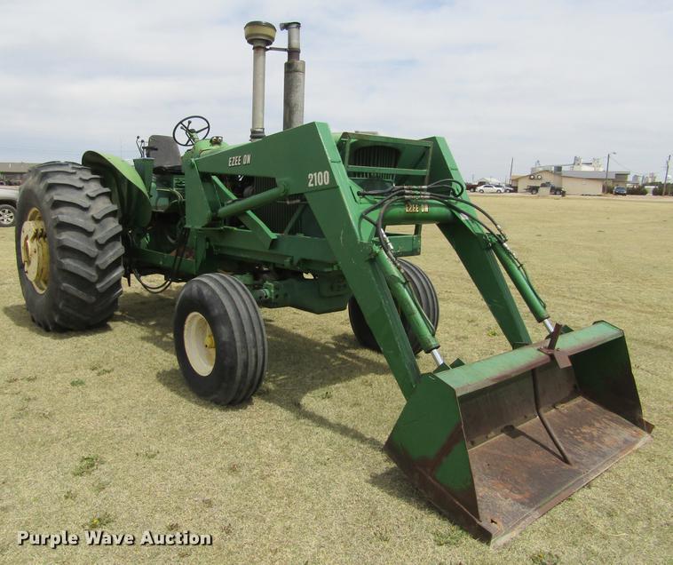 image for item DE6760 John Deere 4520 tractor