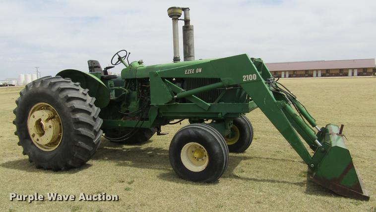 image for item DE6760 John Deere 4520 tractor