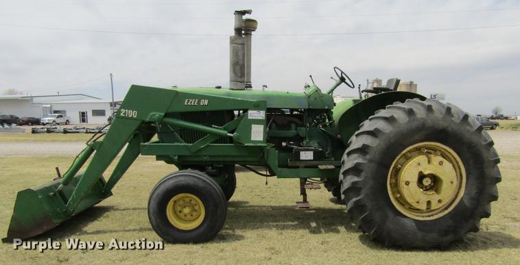 image for item DE6760 John Deere 4520 tractor
