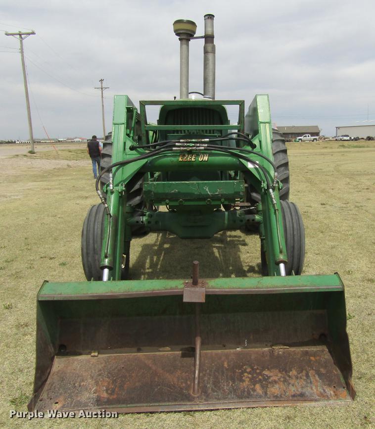 image for item DE6760 John Deere 4520 tractor