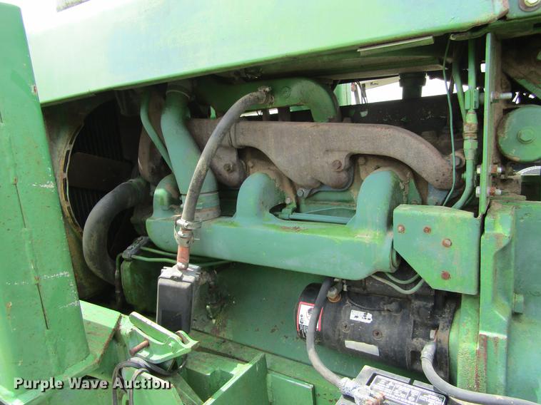 image for item DE6760 John Deere 4520 tractor