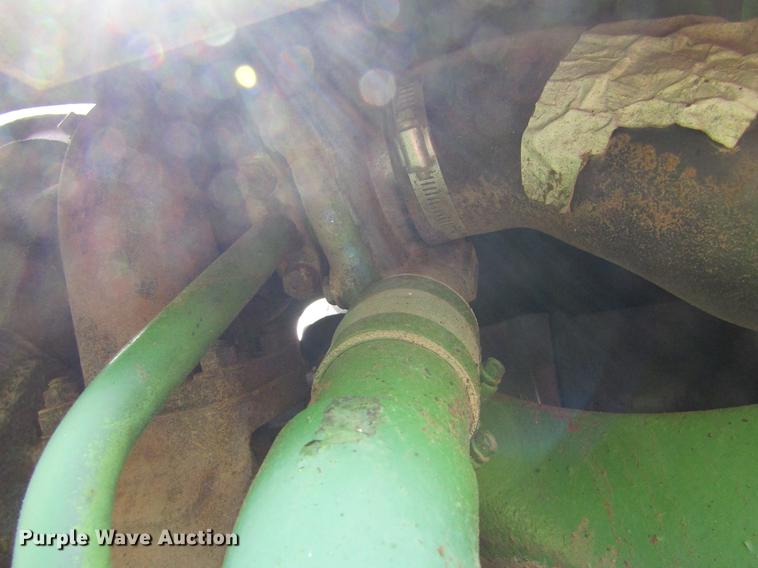 image for item DE6760 John Deere 4520 tractor