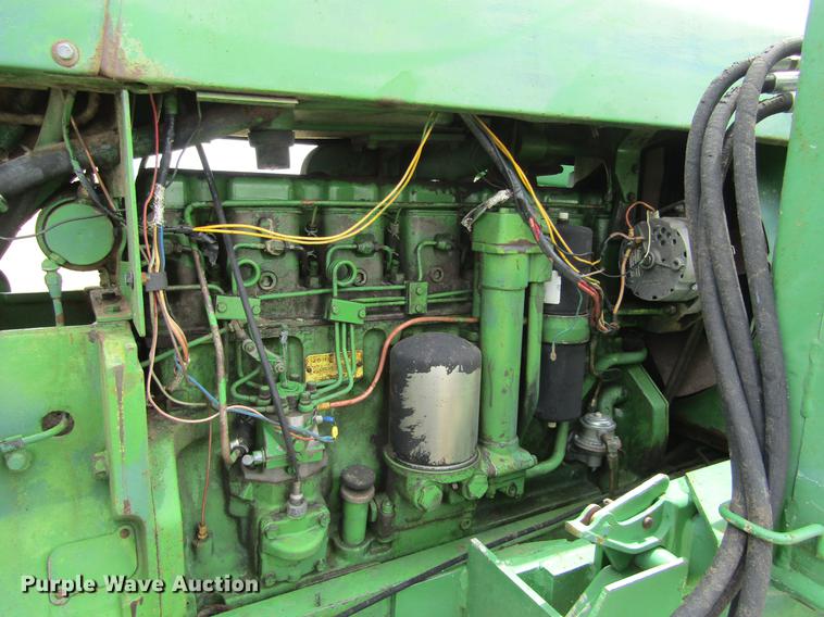 image for item DE6760 John Deere 4520 tractor