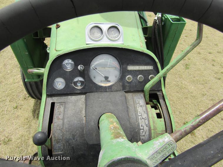 image for item DE6760 John Deere 4520 tractor