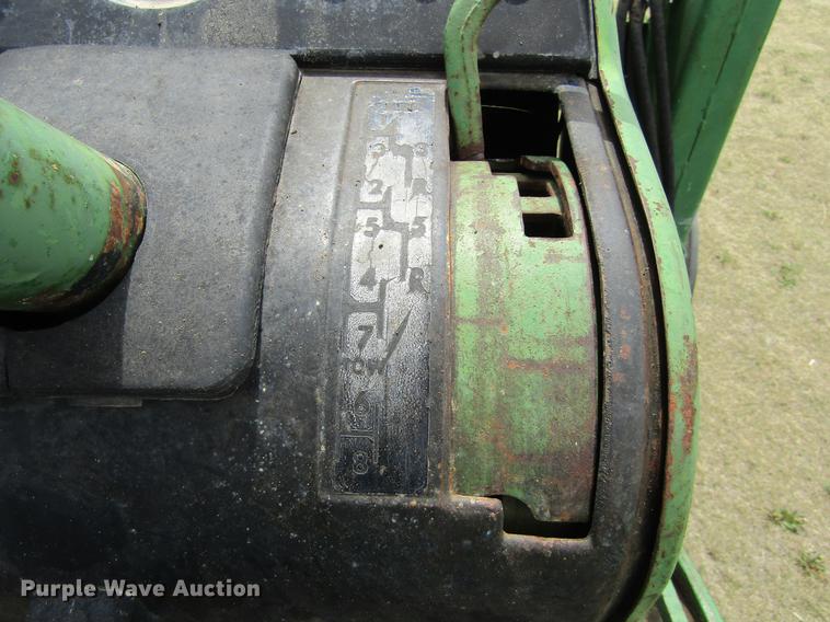 image for item DE6760 John Deere 4520 tractor