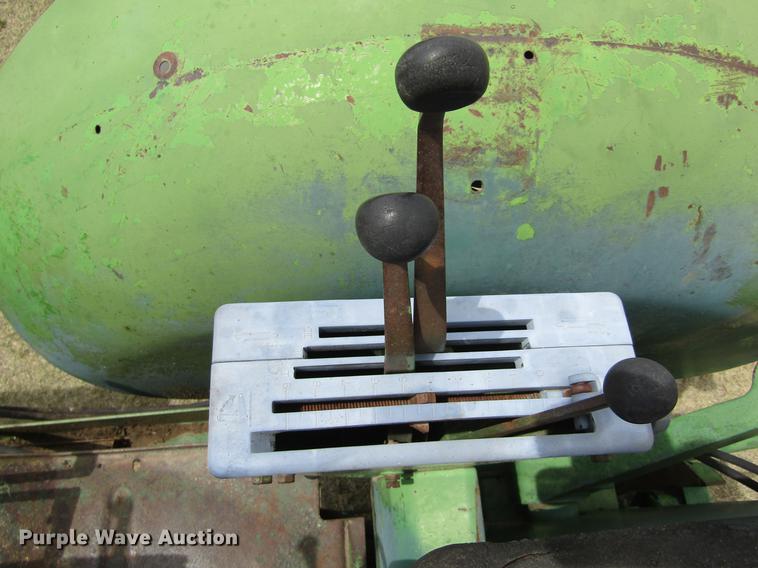 image for item DE6760 John Deere 4520 tractor