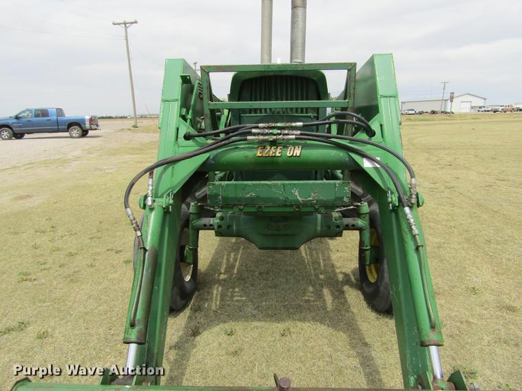 image for item DE6760 John Deere 4520 tractor