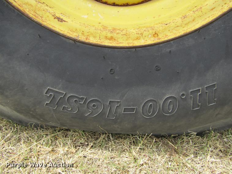 image for item DE6760 John Deere 4520 tractor