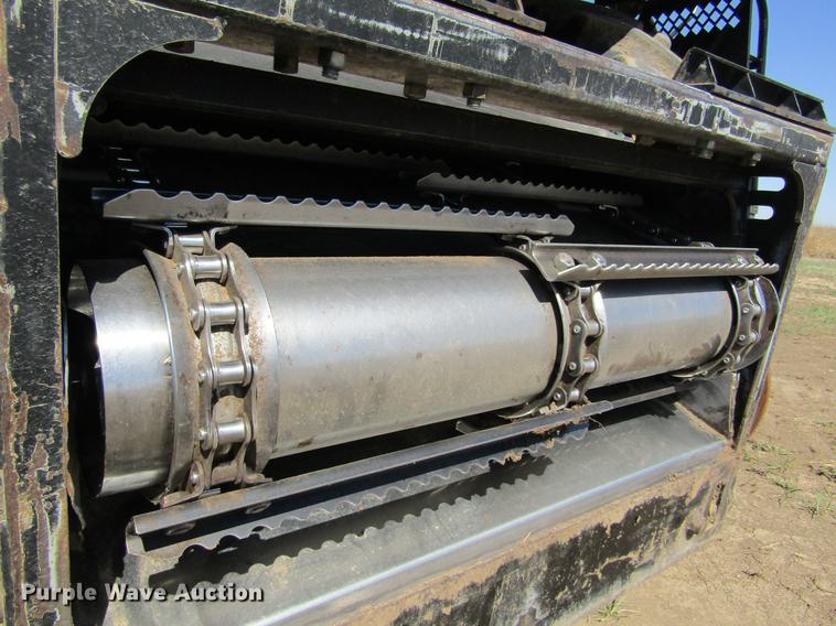 image for item DE6765 1995 Gleaner R62 combine