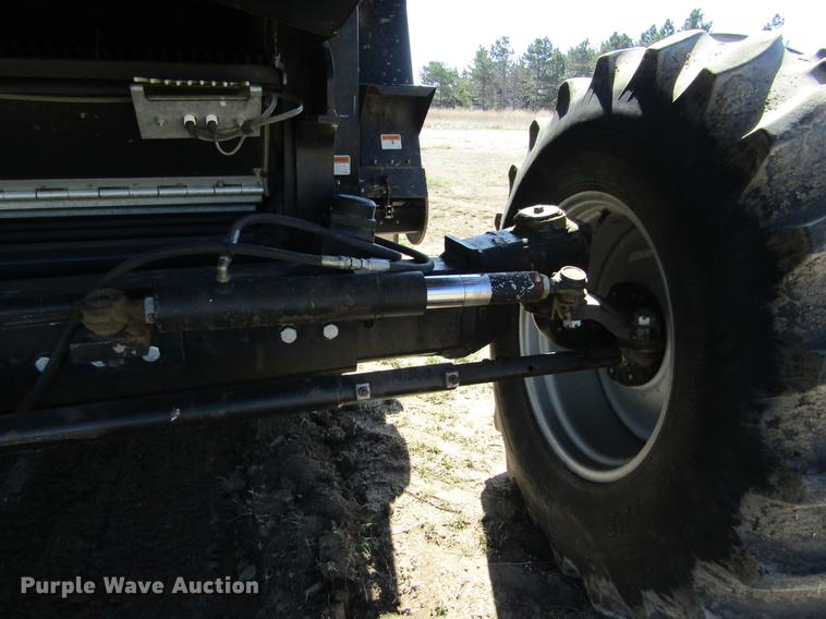 image for item DE6765 1995 Gleaner R62 combine