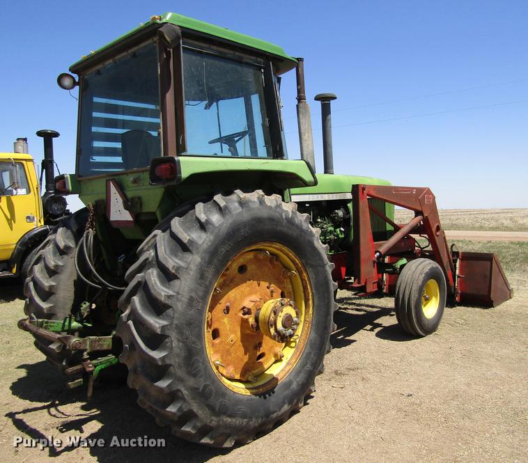 image for item DE6767 1976 John Deere 4430 tractor