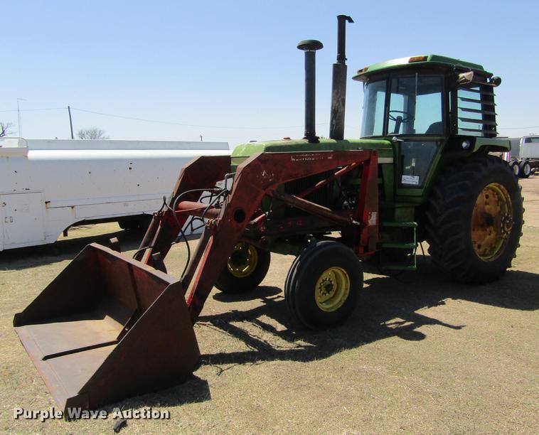 image for item DE6767 1976 John Deere 4430 tractor