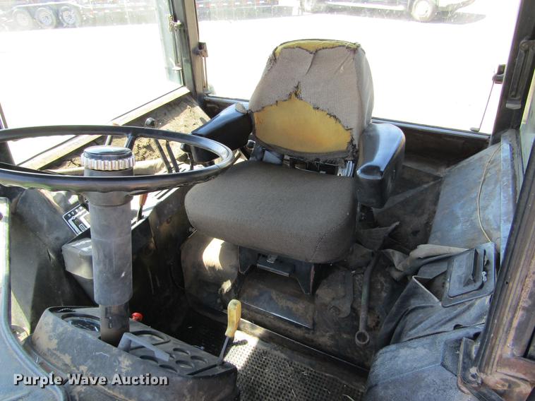 image for item DE6767 1976 John Deere 4430 tractor