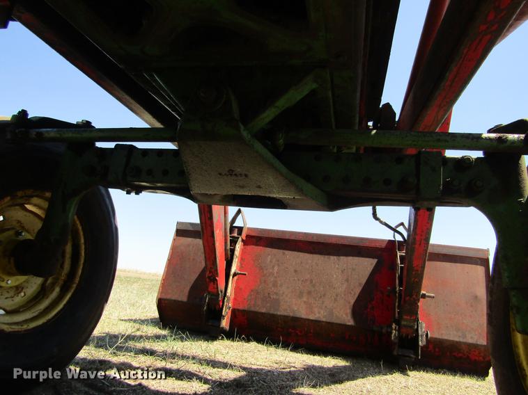 image for item DE6767 1976 John Deere 4430 tractor