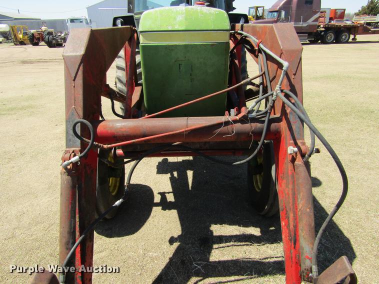 image for item DE6767 1976 John Deere 4430 tractor