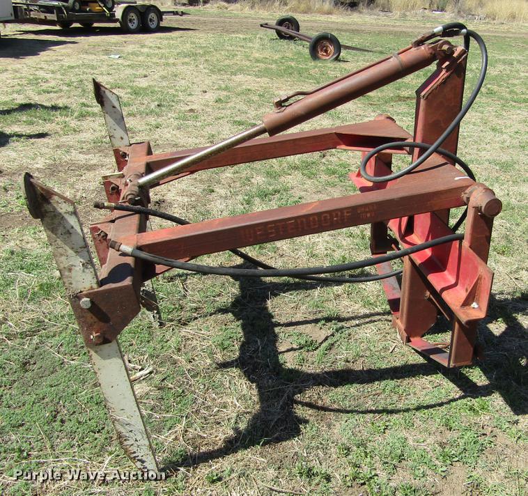 image for item DE6767 1976 John Deere 4430 tractor