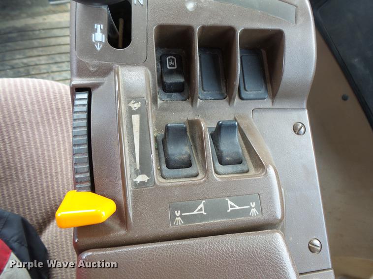 image for item DW9660 2013 John Deere 4940 sprayer