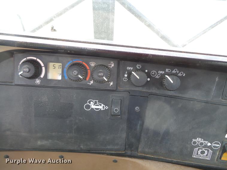 image for item DW9660 2013 John Deere 4940 sprayer