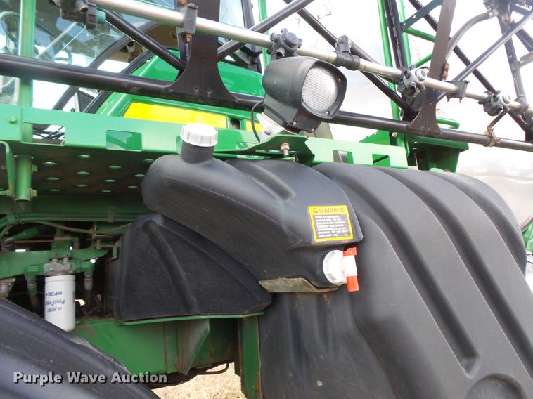 image for item DW9660 2013 John Deere 4940 sprayer
