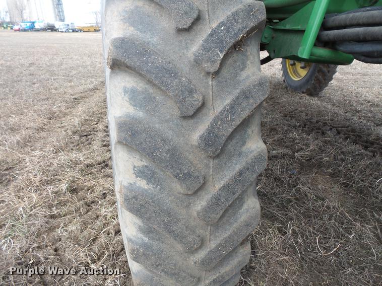 image for item DW9660 2013 John Deere 4940 sprayer