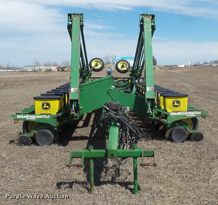 image for item DW9661 John Deere 1770 Max Emerge Plus conservation planter