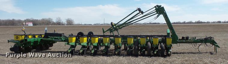 image for item DW9661 John Deere 1770 Max Emerge Plus conservation planter