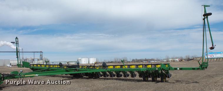 image for item DW9661 John Deere 1770 Max Emerge Plus conservation planter