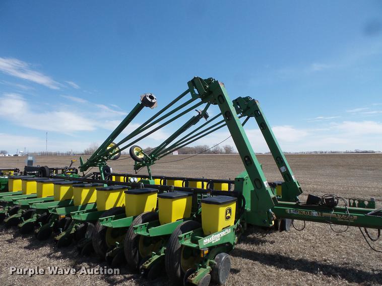 image for item DW9661 John Deere 1770 Max Emerge Plus conservation planter
