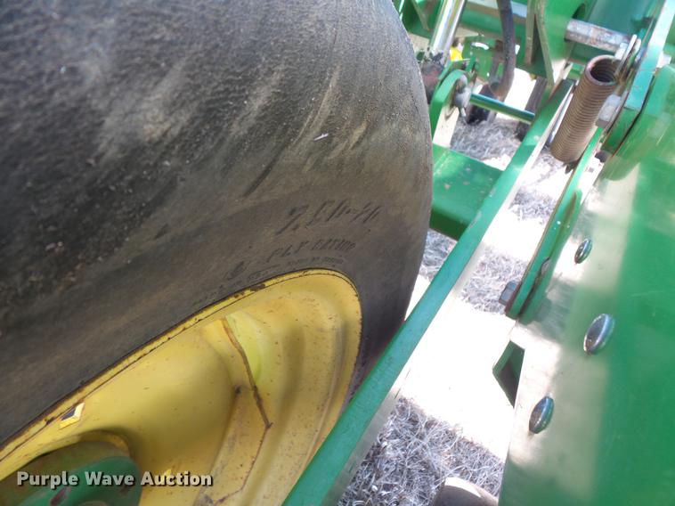 image for item DW9661 John Deere 1770 Max Emerge Plus conservation planter