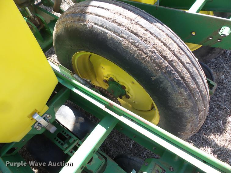 image for item DW9661 John Deere 1770 Max Emerge Plus conservation planter