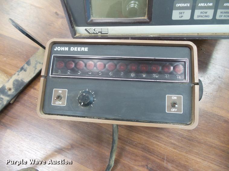 image for item DW9661 John Deere 1770 Max Emerge Plus conservation planter