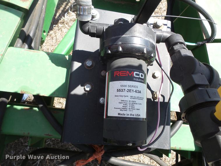 image for item DW9704 John Deere 7200 Max Emerge 2 planter