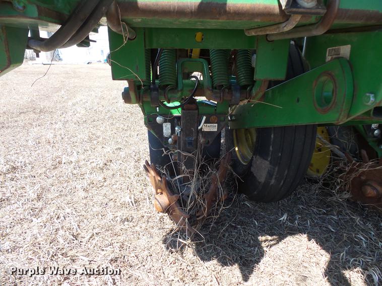 image for item DW9704 John Deere 7200 Max Emerge 2 planter